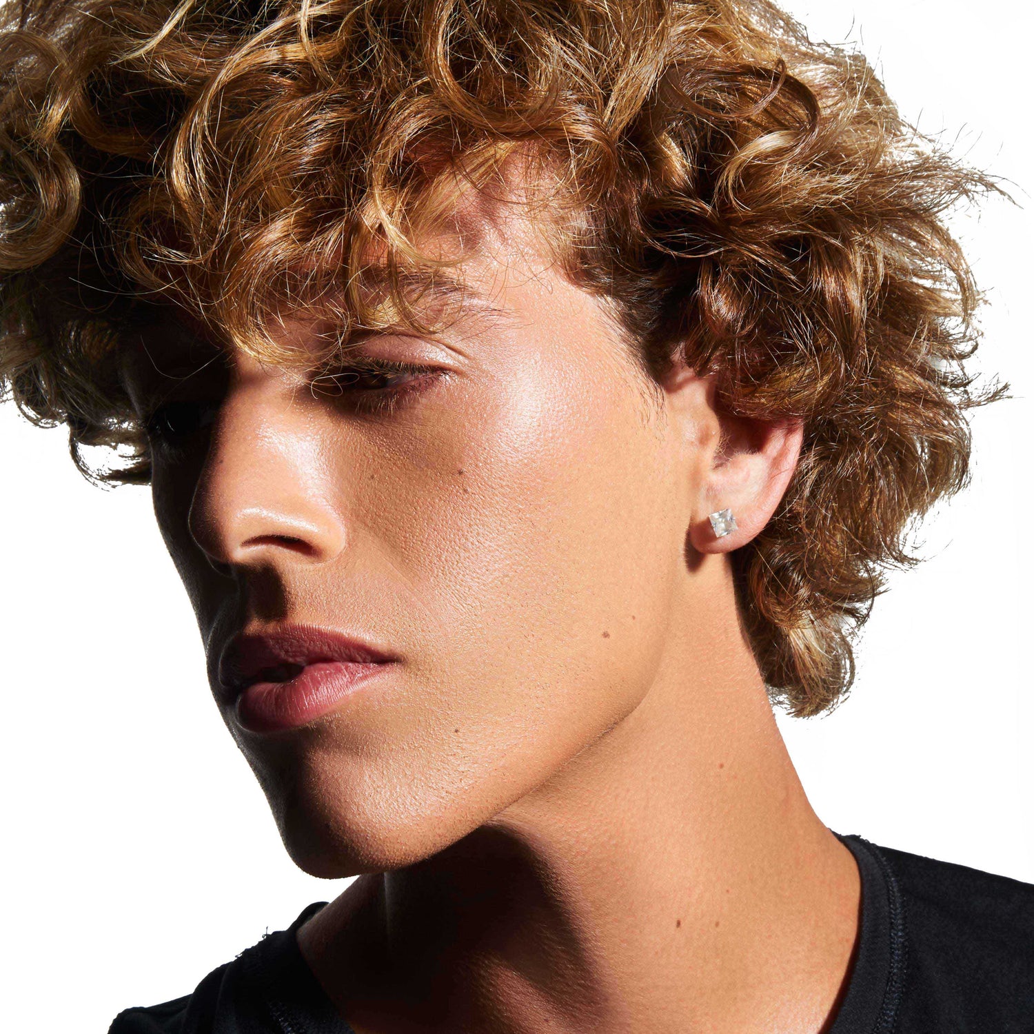 DIVINE MATT LIQUID FOUNDATION SK-36: Full Coverage, Blendable, Precise Application, Buildable Coverage, Contouring, Shade Matching, Flawless Finish, Professional Makeup, Long-lasting, Smooth Texture, Matte Finish