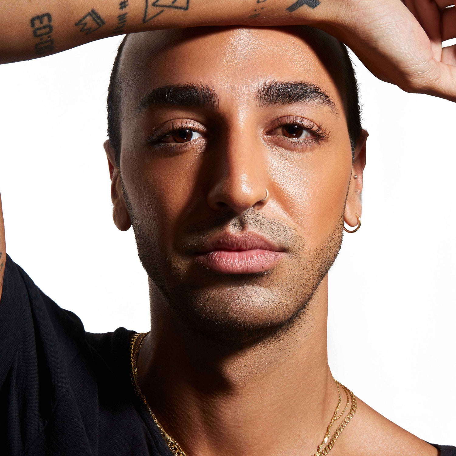 DIVINE MATT LIQUID FOUNDATION SK-50: Full Coverage, Blendable, Precise Application, Buildable Coverage, Contouring, Shade Matching, Flawless Finish, Professional Makeup, Long-lasting, Smooth Texture, Matte Finish