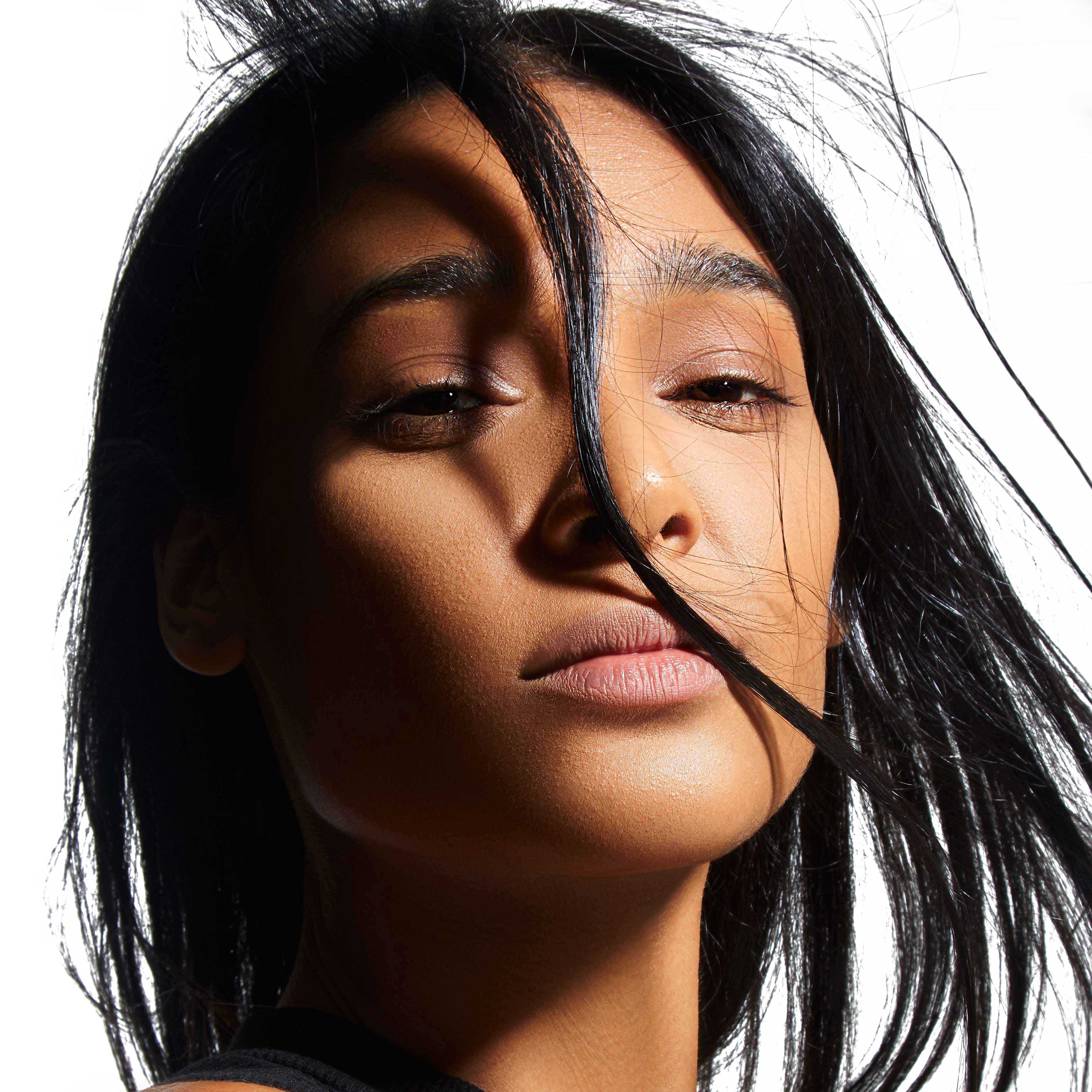 DIVINE MATT LIQUID FOUNDATION SK-51: Full Coverage, Blendable, Precise Application, Buildable Coverage, Contouring, Shade Matching, Flawless Finish, Professional Makeup, Long-lasting, Smooth Texture, Matte Finish