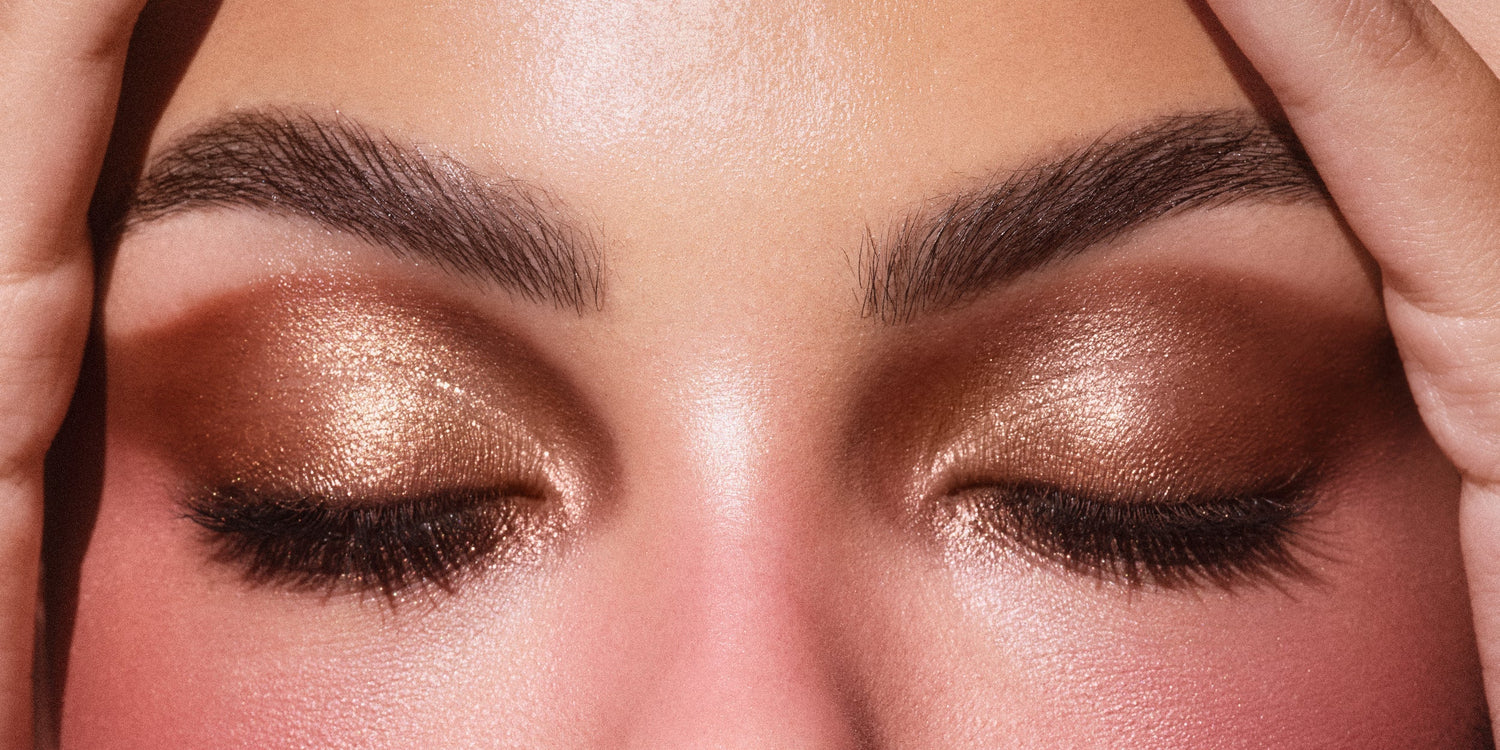 Bold Eyes Are Back: How Color and Metallic Makeup Are Leading Today's Beauty Trends