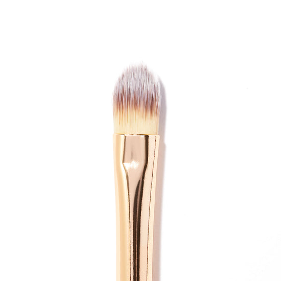 CONCEALER BRUSH 18