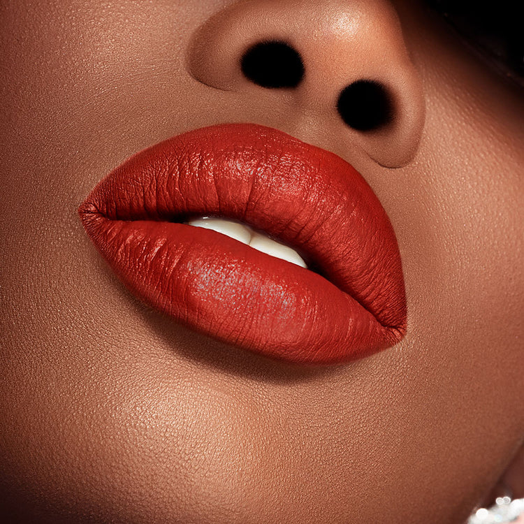 SK WOMEN 413 CHLOE LIPSTICK: bold colors, intense pigment, luminous shine, matte finish, velvet, no feathering, no caking, no sticking