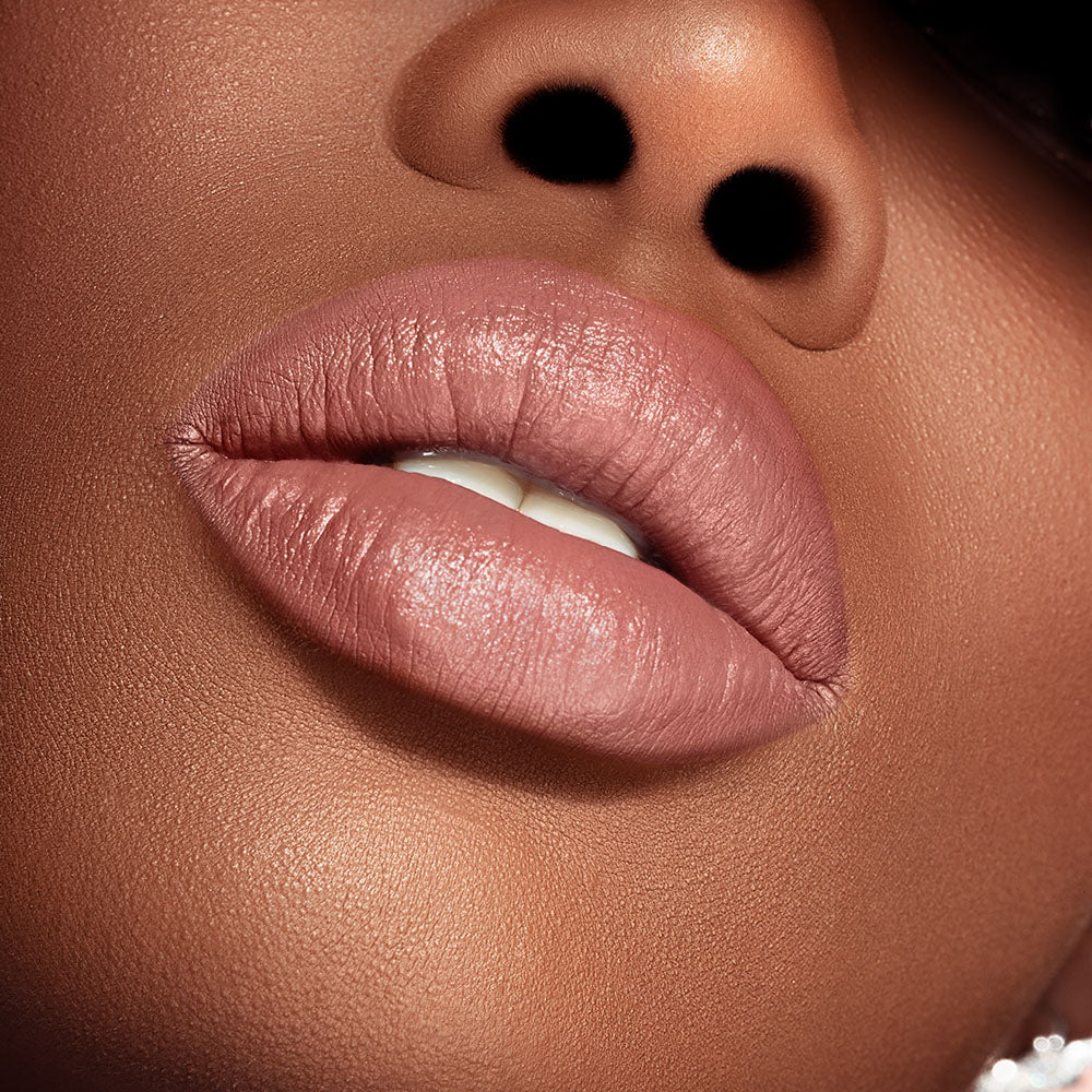 SK WOMEN 402 GRACE LIPSTICK: bold colors, intense pigment, luminous shine, matte finish, velvet, no feathering, no caking, no sticking