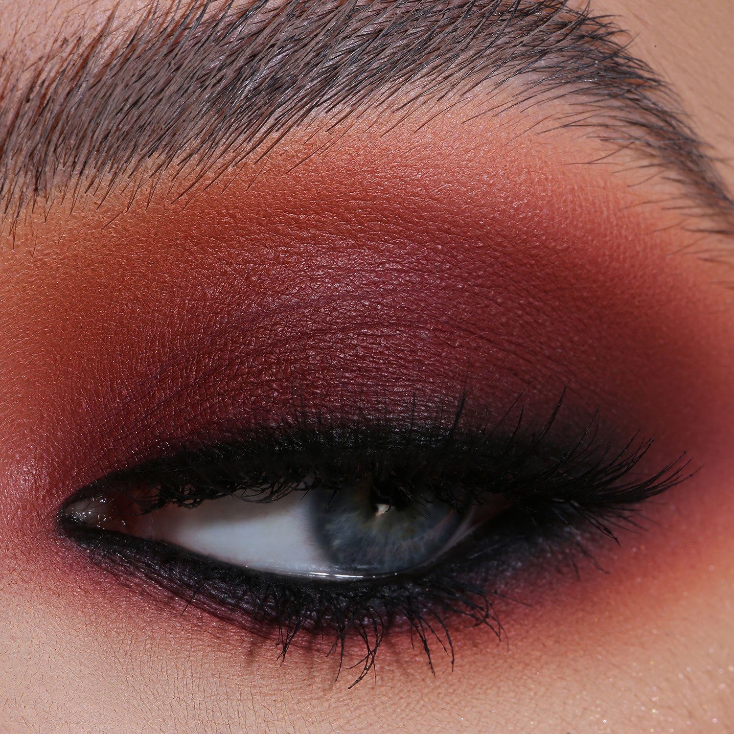 ALTER EGO - Pigmented Eyeshadow Palette